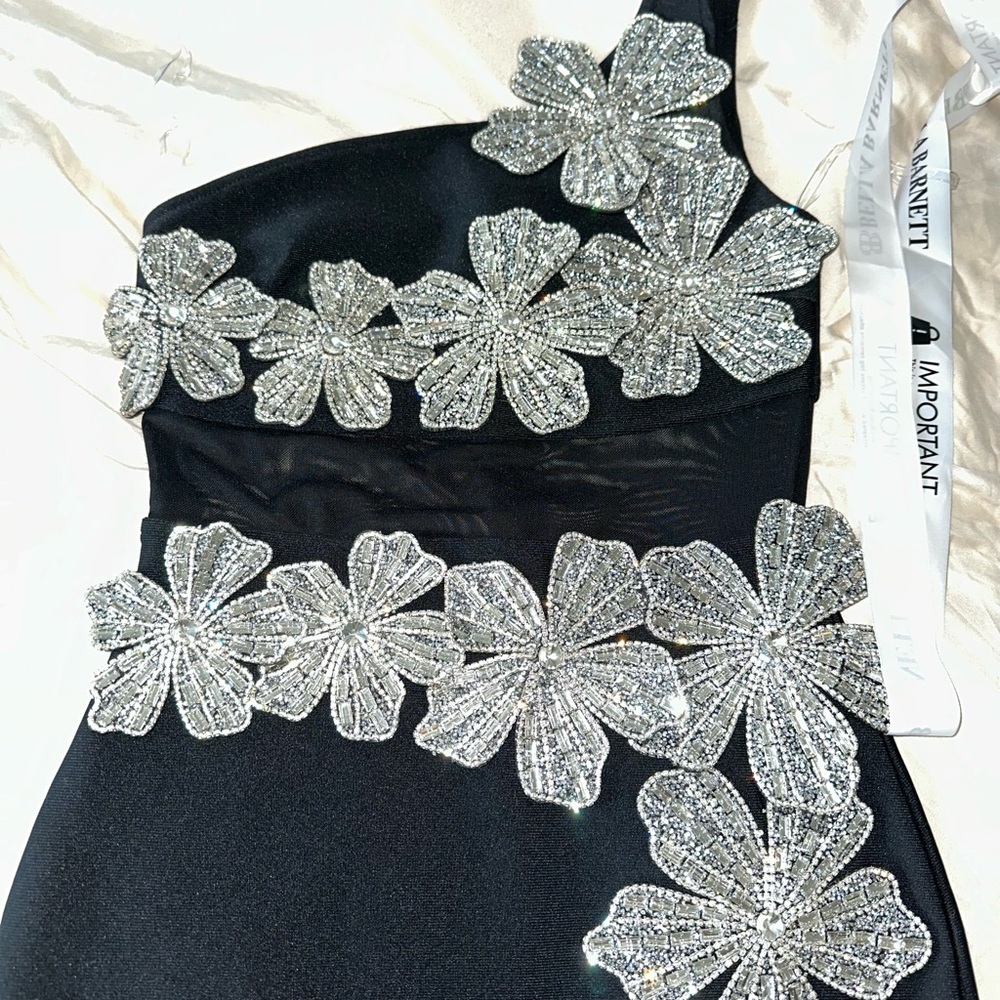 Bella Barnett Black embellished Dress